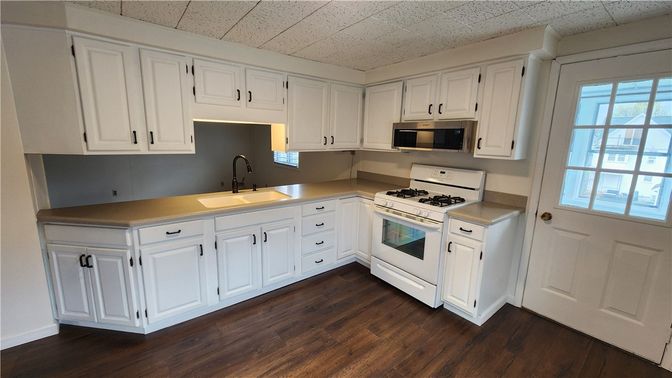Interior, Kitchen, Wood Texture Flooring
