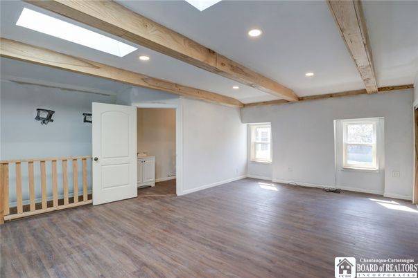 Empty room, Interior, Recessed Lighting, Wooden Beams, Wood Texture Flooring