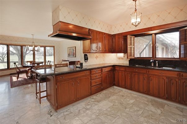 Chandelier, Dining room, Interior, Kitchen