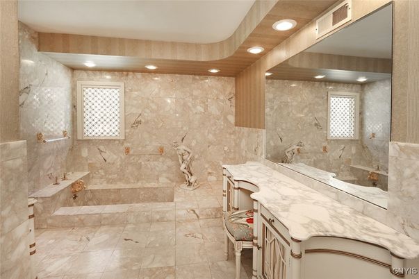 Bathroom, Interior, Recessed Lighting