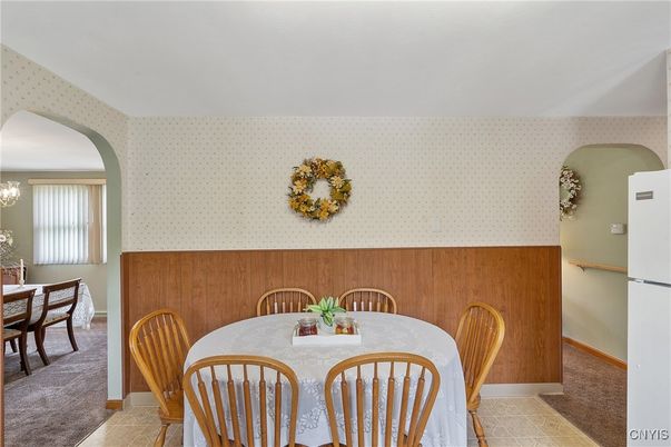 Chandelier, Dining room, Interior