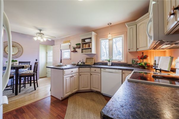 Dining room, Interior, Kitchen, Pendant Lights, Wood Texture Flooring