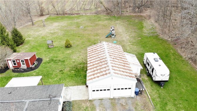 Exterior, Drone
