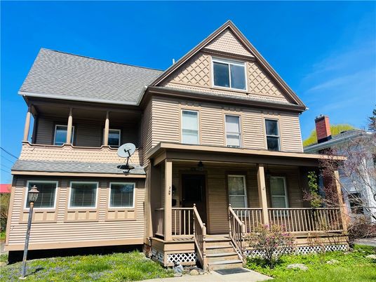 Exterior, Facade, Queen Anne Victorian