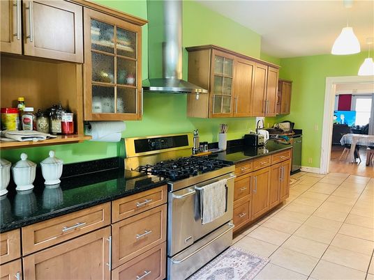 Interior, Kitchen, Pendant Lights, Stainless Steel Appliances