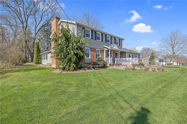 Backyard, Exterior, Facade, Brick Facade, American Foursquare