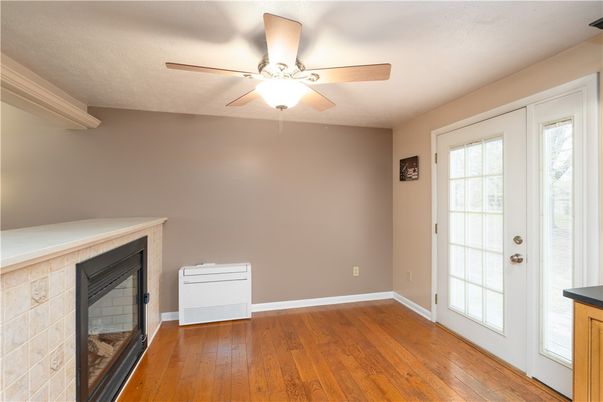 Empty room, Fireplace, Interior, Wood Texture Flooring