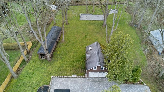 Exterior, Drone