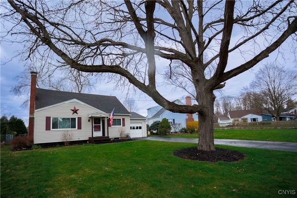 Backyard, Detached Garage, Exterior