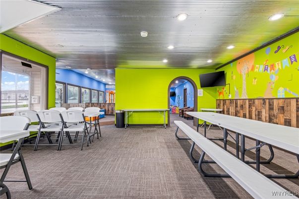 Dining room, Interior, Recessed Lighting