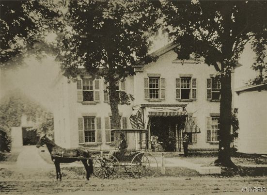 Exterior, Facade, French Provincial