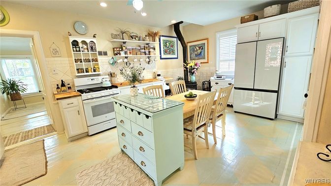 Dining room, Interior, Kitchen, Recessed Lighting, Stainless Steel Appliances