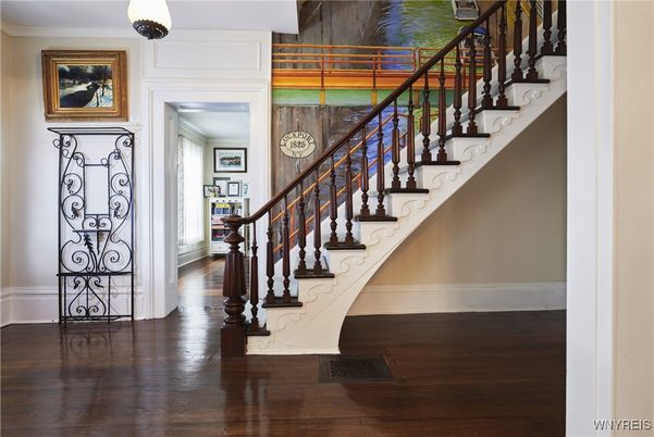 Interior, Pendant Lights, Wood Texture Flooring