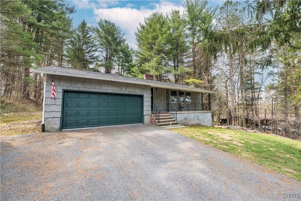 Detached Garage, Exterior