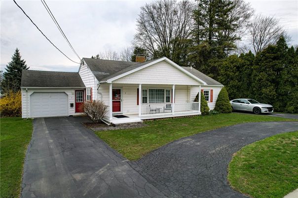 Attached, Detached Garage, Exterior, Facade, Cape Cod