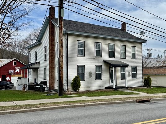 Exterior, Facade, Georgian