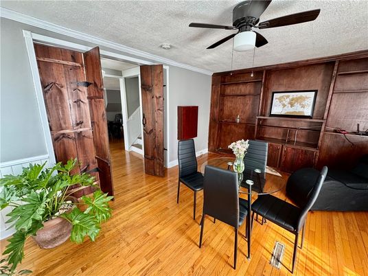 Dining room, Interior, Wood Texture Flooring