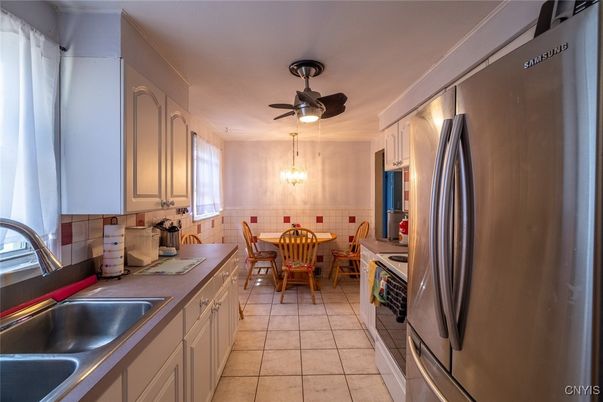 Chandelier, Dining room, Interior, Kitchen, Pendant Lights