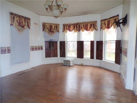 Chandelier, Empty room, Interior, Wood Texture Flooring