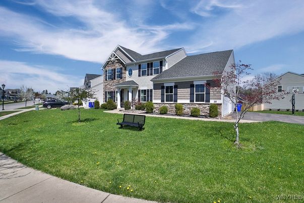 Backyard, Exterior, Facade, Cape Cod