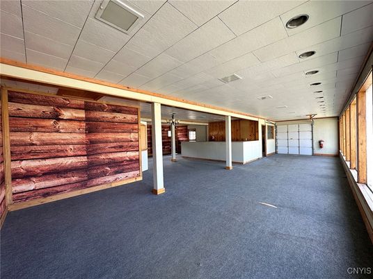Empty room, Interior, Recessed Lighting, Wooden Walls