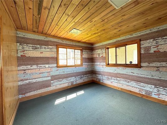 Empty room, Interior, Wooden Ceilings, Wooden Walls