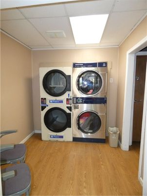 Interior, Utility Closets, Washer, Wood Texture Flooring