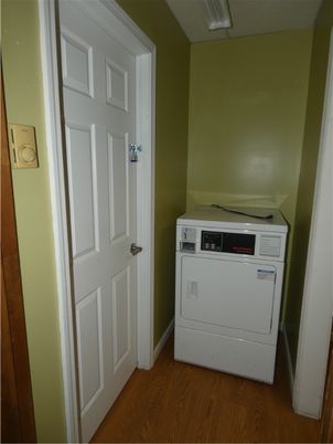Interior, Utility Closets, Washer, Wood Texture Flooring