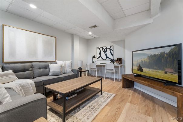 Interior, Living room, Recessed Lighting, Wood Texture Flooring