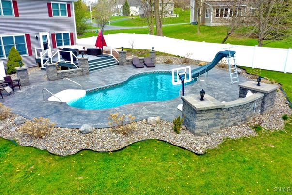 Exterior, Playground, Pool