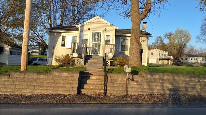 Exterior, Facade, None