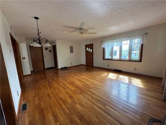 Chandelier, Empty room, Interior, Wood Texture Flooring