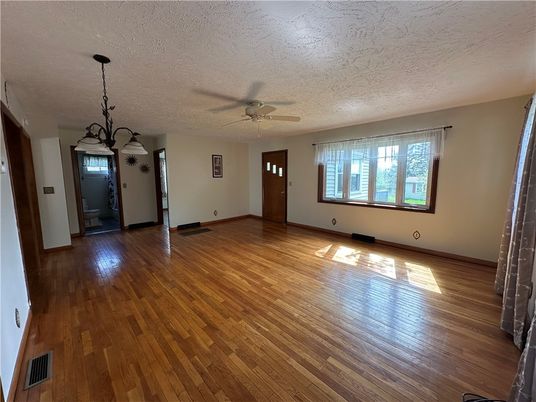 Chandelier, Empty room, Interior, Wood Texture Flooring