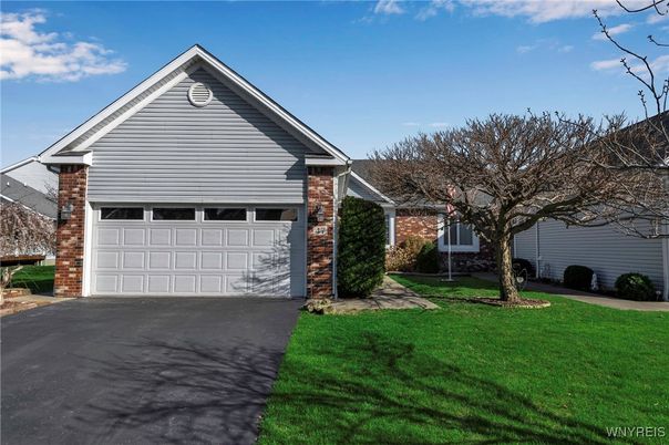 Attached, Exterior, Facade, Brick Facade, American Craftsman