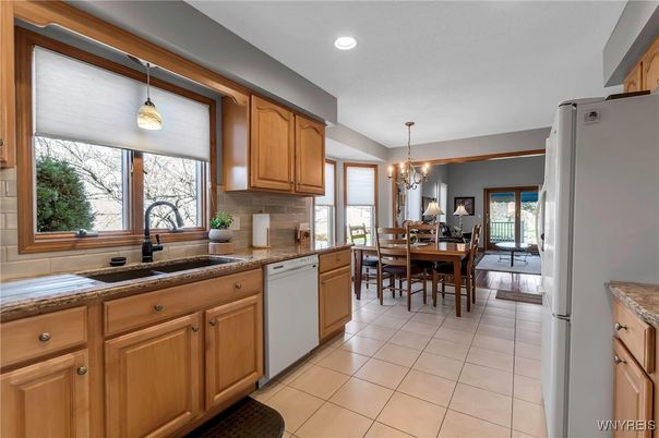 Chandelier, Dining room, Interior, Kitchen, Pendant Lights, Recessed Lighting