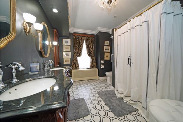 Bathroom, Interior, Recessed Lighting