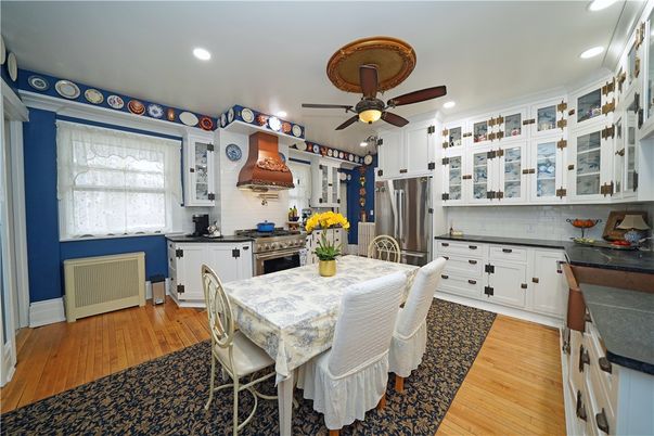 Dining room, Interior, Kitchen, Recessed Lighting, Stainless Steel Appliances, Wood Texture Flooring