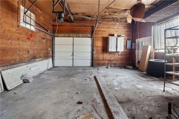Garage, Interior, Wooden Walls