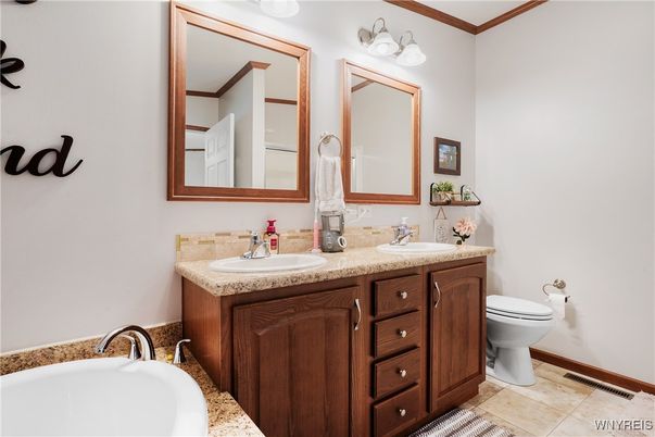 Bathroom, Dual Sink Vanities, Interior