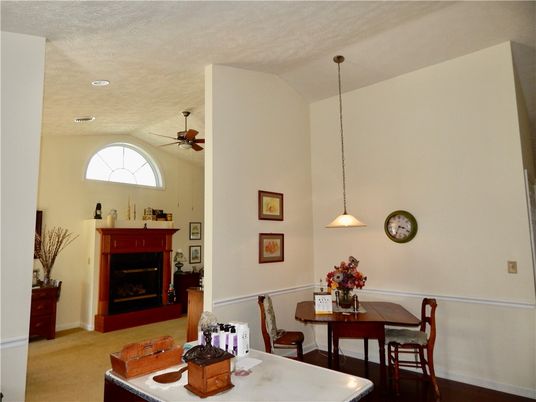 Dining room, Fireplace, Interior, Pendant Lights, Recessed Lighting