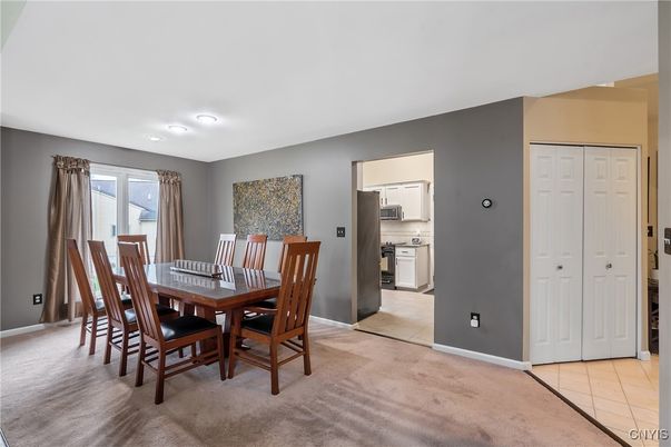 Dining room, Interior, Kitchen, Recessed Lighting