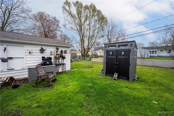 Backyard, Exterior