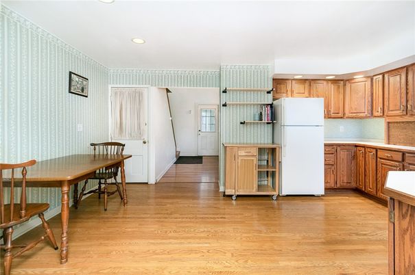 Dining room, Interior, Kitchen, Recessed Lighting, Wood Texture Flooring