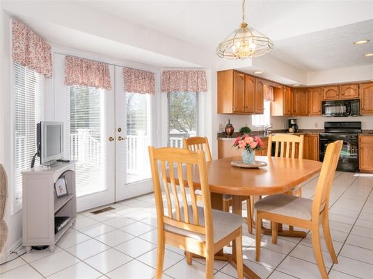 Dining room, Interior, Kitchen, Pendant Lights, Recessed Lighting