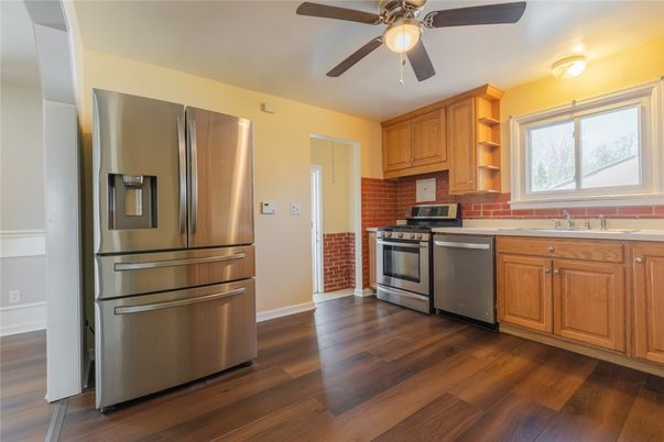 Interior, Kitchen, Stainless Steel Appliances, Wood Texture Flooring