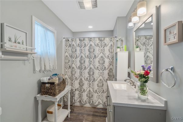 Bathroom, Interior, Recessed Lighting, Wood Texture Flooring