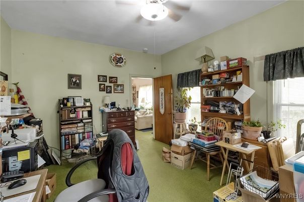 Home Office, Interior