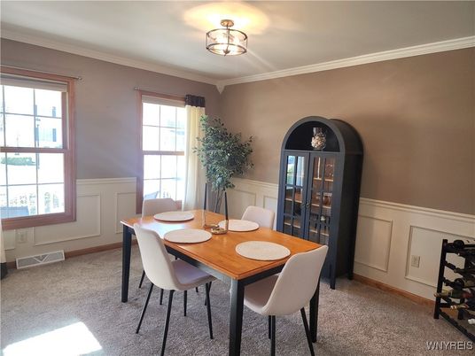 Dining room, Interior