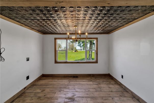 Chandelier, Empty room, Interior, Wood Texture Flooring