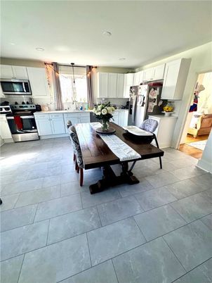 Dining room, Interior, Kitchen, Recessed Lighting, Stainless Steel Appliances